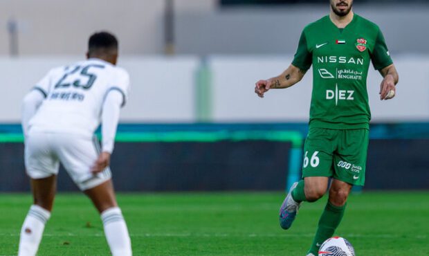 عزتاللهی به ترکیب اصلی الاهلی رسید عزتاللهی به ترکیب اصلی الاهلی رسید