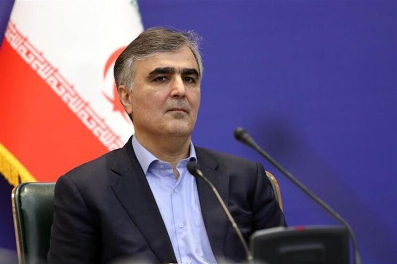 بانک مرکزی و باز هم یک اقدام بی‌پایه و اساس/ آقای فرزین به جای اخلال در زندگی مردم، افسار دلار را بگیرید!