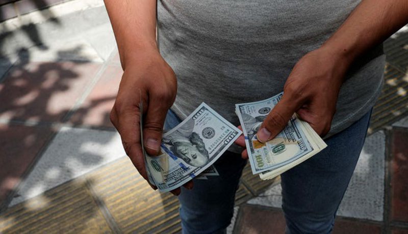 قیمت دلار در پایان 1400 چه شد؟ - کاهش قیمت دلار در پی افزایش احتمال توافق - سیگنال‌هایی از بغداد و واشنگتن برای قیمت دلار / بازار ارز ترسید!