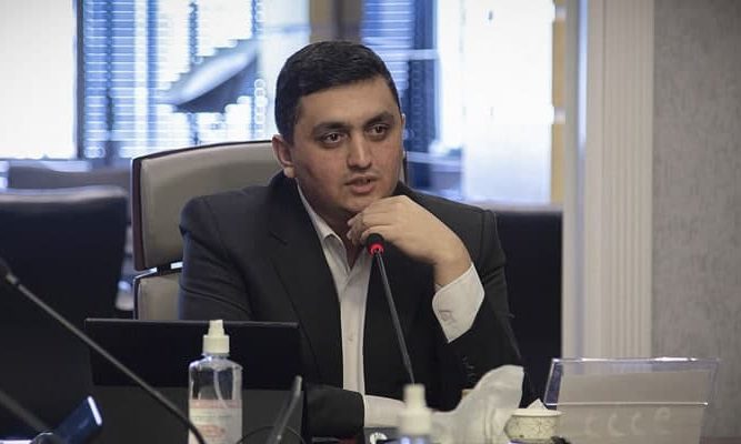 پرسولیس و استقلال بازار پایه فرابورس - افزایش دامنه مظنه بازارگردانی به ۴ درصد - میثم فدایی