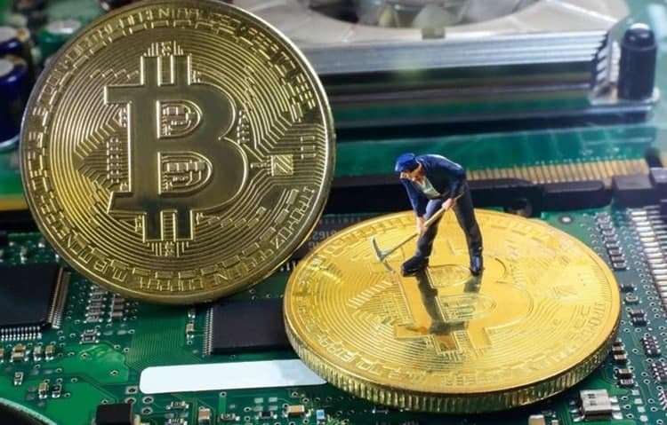 بیت کوین یک دارایی بدون ریسک کاهش ارزش بیت کوین تا کجا ادامه دارد؟ - هزینه تولید هر بیت کوین