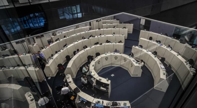 پیش بینی بورس فردا 18 بهمن 1401 - ارزش روز سهام عدالت - مهدی مسلم پور: رفتار بازار طبیعی است؛ به حد ضررها پایبند باشید مهدی مسلم پور: رفتار بازار طبیعی است؛ به حد ضررها پایبند باشید عقلانیت به بورس برگشته است