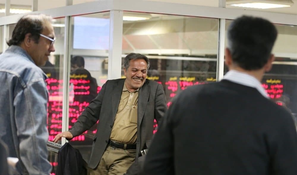 شاخص بورس دو میلیونی شد - جهش بورس به کانال 1.8 میلیون واحدی - رکوردهای بورس در سال 1401 - گروه غذایی - طلسم دو ساله بورس شکست - بورس نیازمند تحرک و هیجان دوباره - دو گروه بورسی که این هفته مورد توجه بازار قرار می‌گیرند