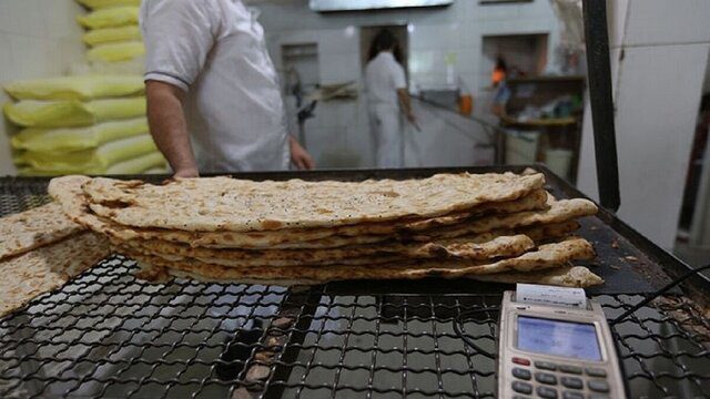 عدم نیاز به کارت و حساب جدید برای خرید یارانه ای نان