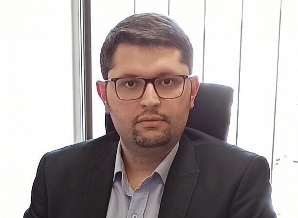 بررسی دو سناریو برای خودرو و خساپا - زیان صندوق های بازنشستگی تامین اجتماعی