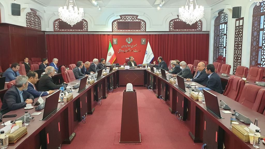 جزئیات جلسه امروز شورای عالی بورس - جلسه مهم خودرویی در وزارت اقتصاد
