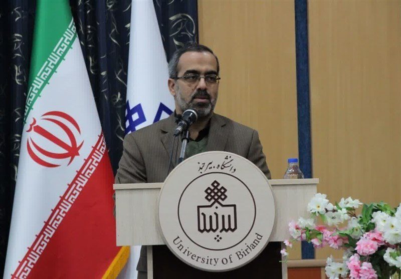 ایزدخواه: با عرضه خودرو در بورس مخالف نیستیم