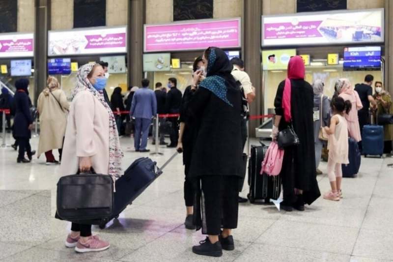 مصوبه جدید مجلس برای خروج زنان از کشور