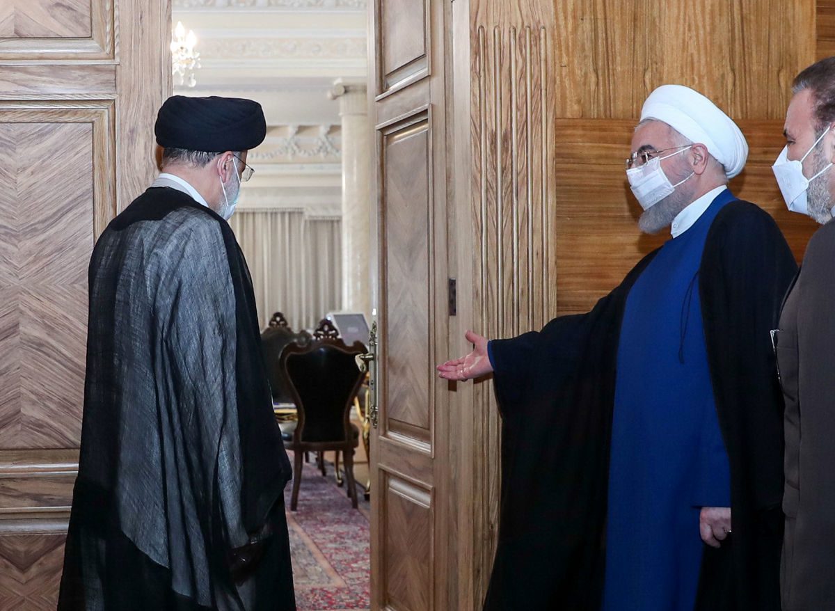 مقایسه دولت روحانی و رئیسی در کنترل تورم + اینفوگرافیک