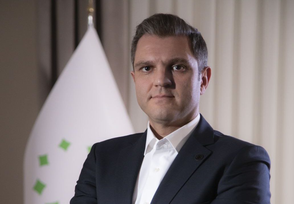 نوید امجد رییس کمیسیون‌ کار آفرینی دانش بنیان اتاق بازرگانی تبریز شدورود امجد به انتخابات اتاق بازرگانی تبریز با شعار ... در مسیر نوگرایی