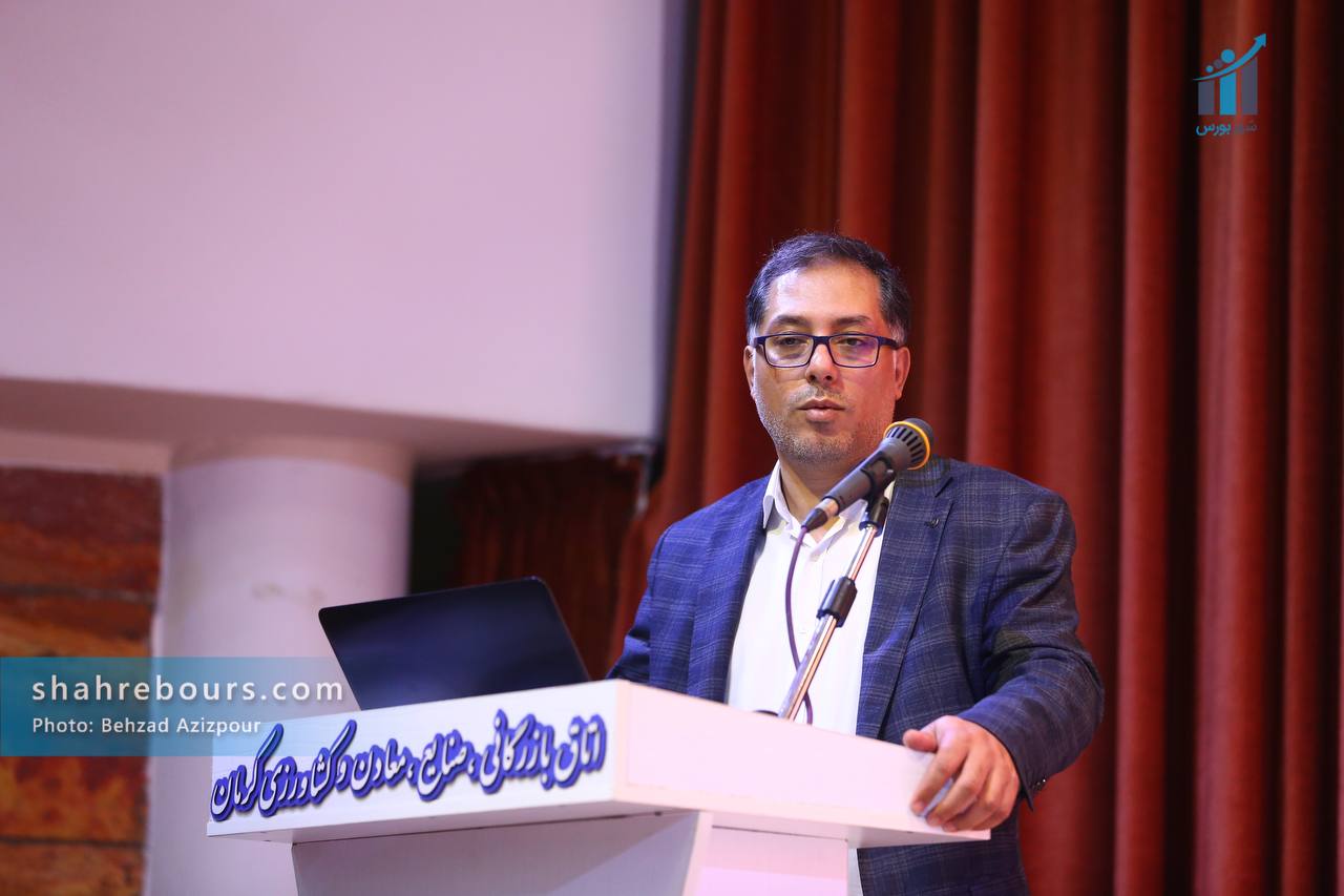 - شیرازی: پنج شرکت از استان کرمان وارد بازارهای فرابورس می شوند