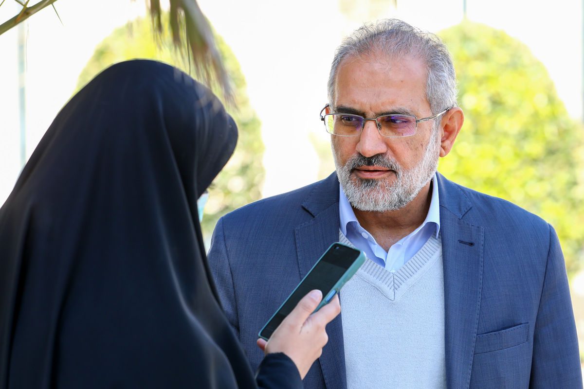 امسال گرانی بنزین و آرد را نخواهیم داشت