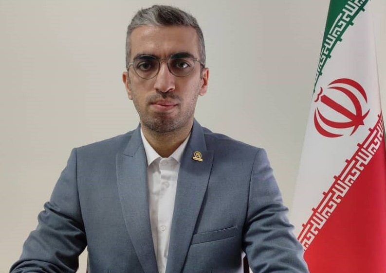شاهین احمدی مدیرعامل کارگزاری نماد شاهدان شد