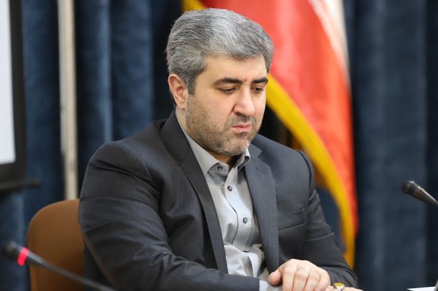 با حکم مدیرعامل شستا بابک افقهی رسما عضو هیات مدیره و مدیرعامل تاپیکو شد