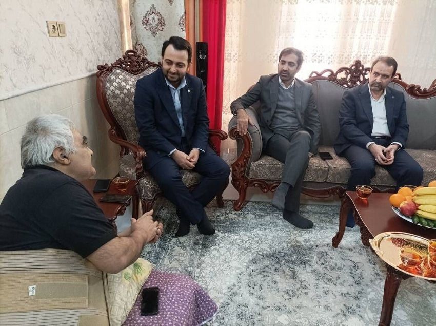 عیادت از کارمند بازنشسته و جانباز بانک صادرات در قم