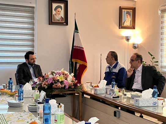 مدیرعامل بانک صادرات ایران بر حمایت از تولید تاکید کرد