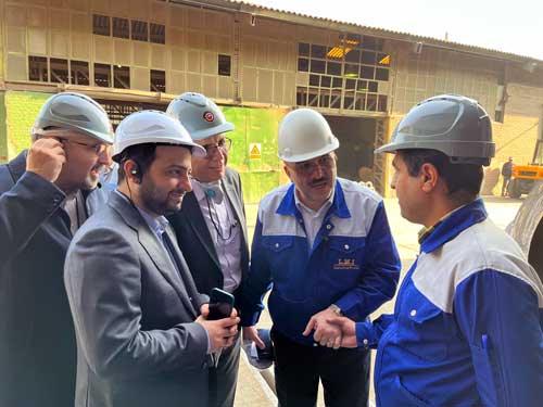 مدیرعامل بانک صادرات ایران بر حمایت از تولید تاکید کرد