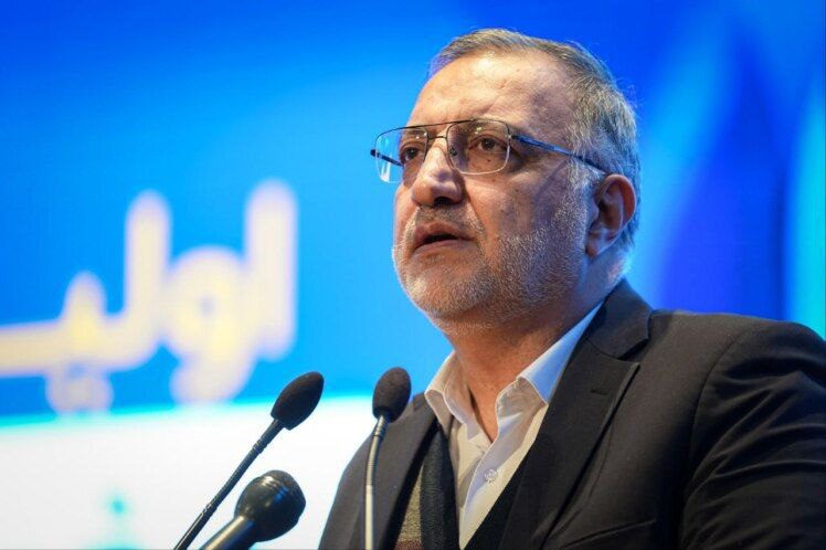 بورس و بانک از بزرگ ترین فرصت های ما هستند