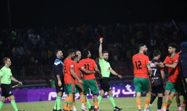 اخراج باقری پس از پایان بازی با پرسپولیس