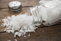 معرفی انواع نمک های مفید و مضر