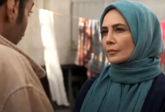 بیوگرافی نگین صدق گویا