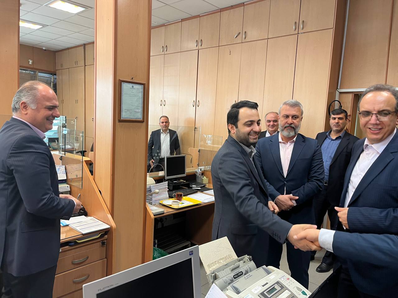 بازدید مدیرعامل بانک صادرات از روند خدمت‌رسانی شعب بانک