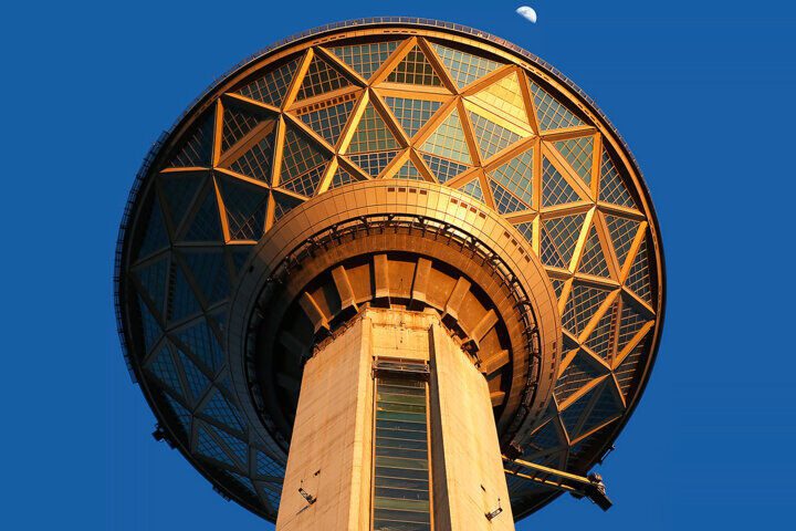 نرخ بلیت بازدید از برج میلاد برای سال 1403 مشخص شد