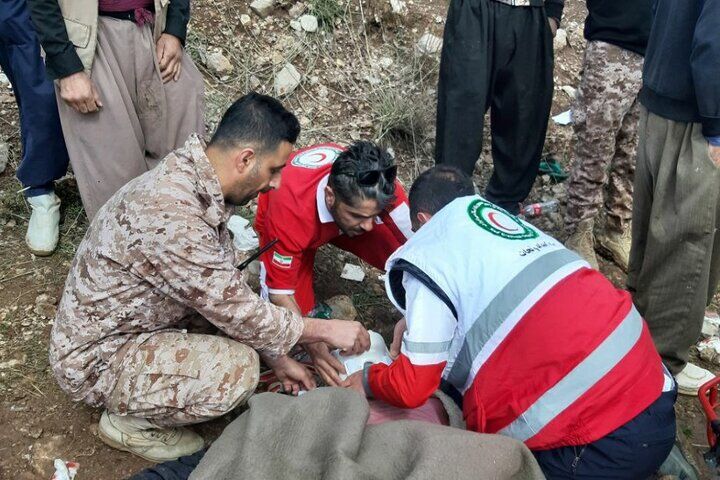 ۴‌ کولبر در ارتفاعات منطقه مرزی‌هانی گرمله سقوط کردند