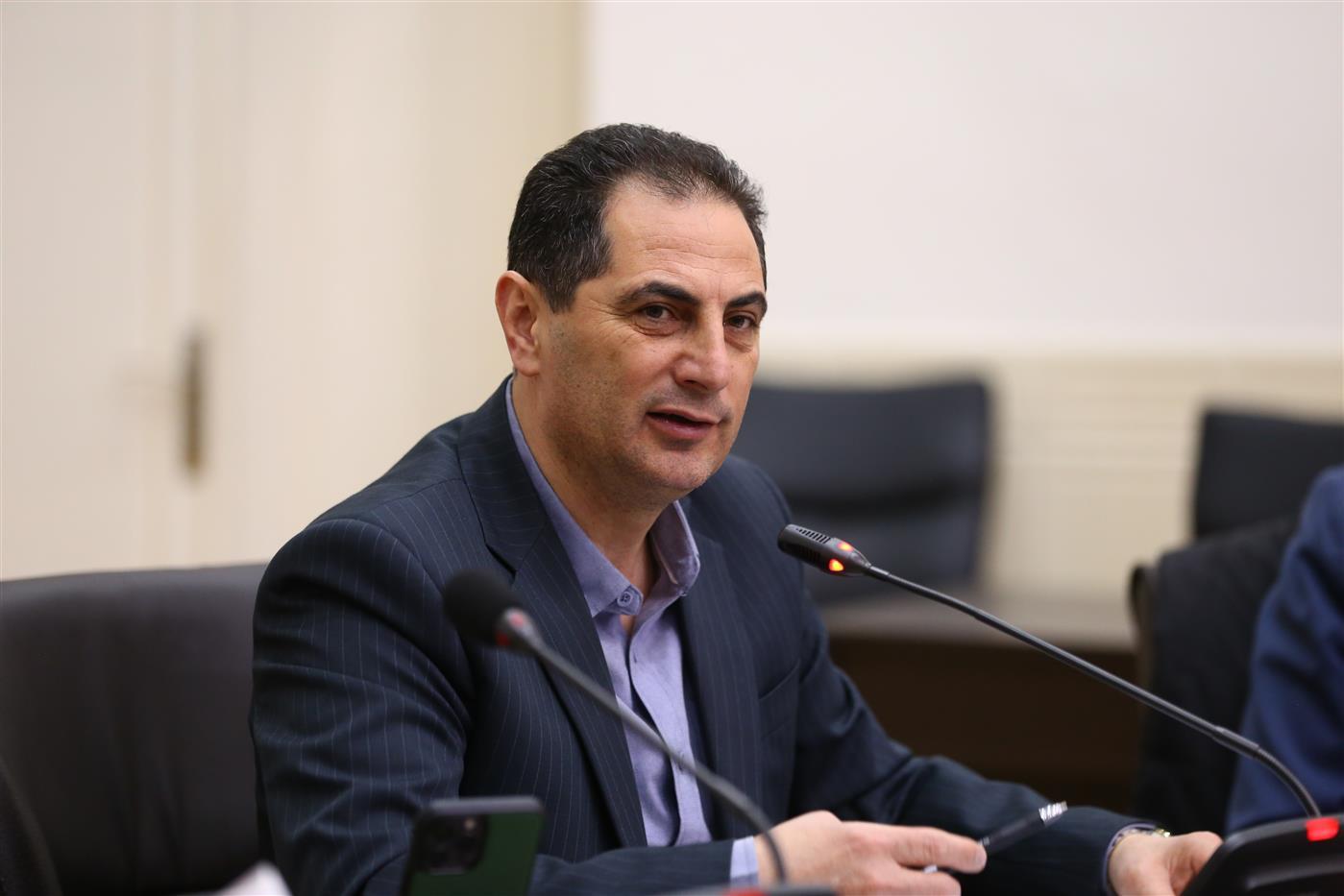 آموزش راهکارهای تأمین نقدینگی برای واحدهای تولیدی، اولویت اصلی کمیسیون