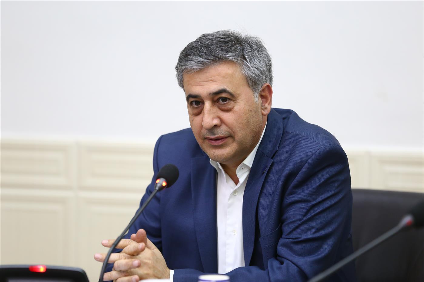 ایجاد پل ارتباطی بین صنعت و دانشگاه‌ها