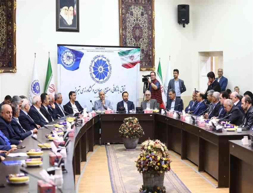 بخش خصوصی در حوزه سیاست‌گذاری دخیل شود