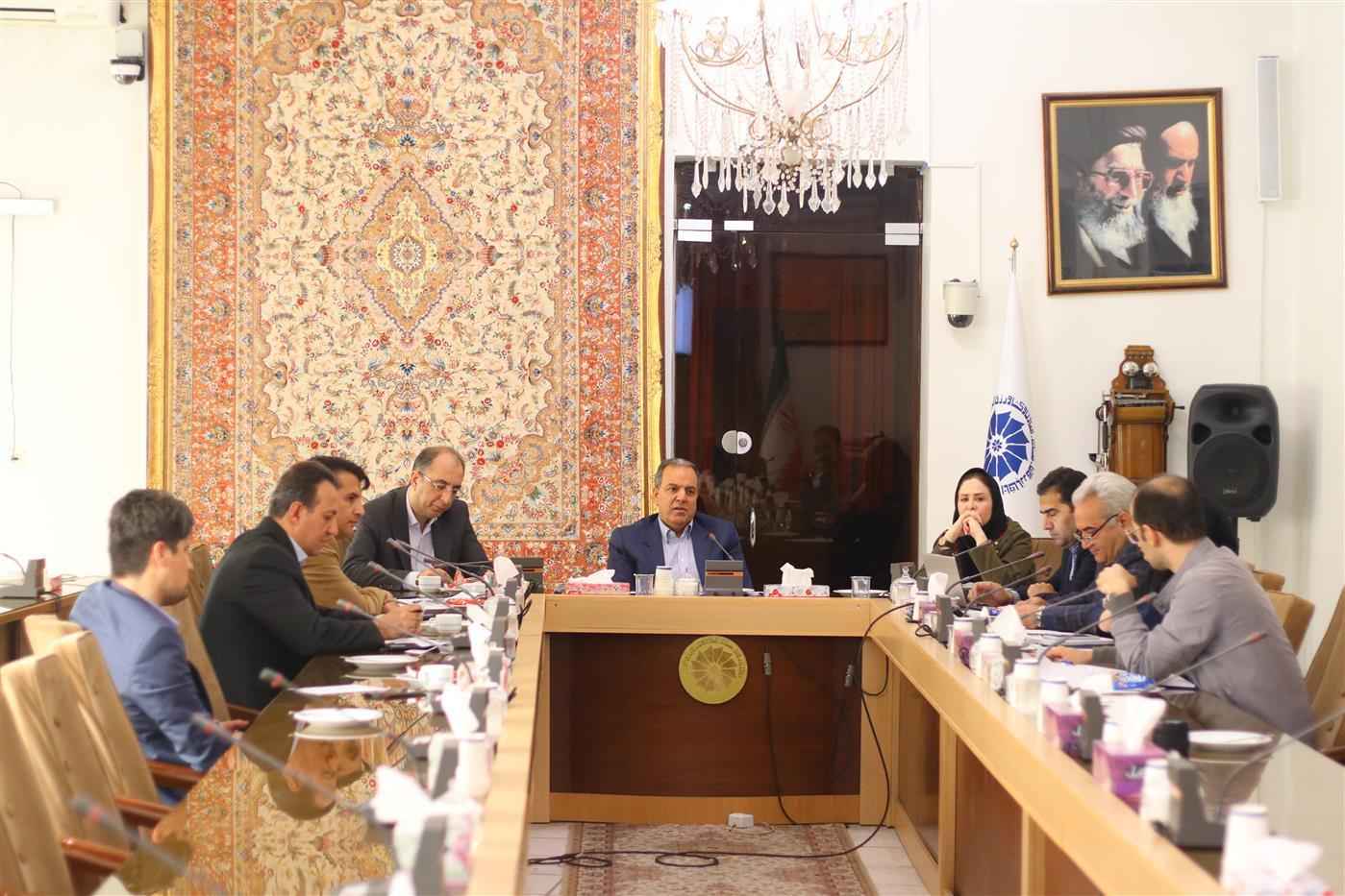 نقد و بررسی بخشنامه جدید بانک مرکزی