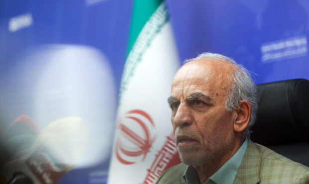 انقلابی؛ پزشکیان است/ شخصیت ایرانی رنگین‌کمان اقوام است