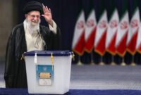 حضور رهبر انقلاب پای صندوق رای/ روز انتخابات روز نشاط و شادی برای ایرانیان است