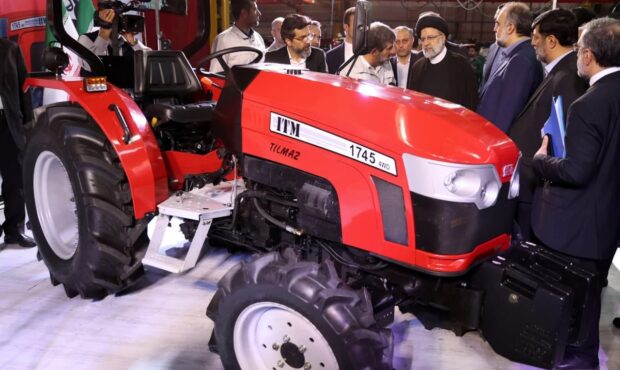 پیگیر اجرایی‌شدن قول رئیس‌جمهور شهید به کشاورزان برای خرید تراکتور هستیم