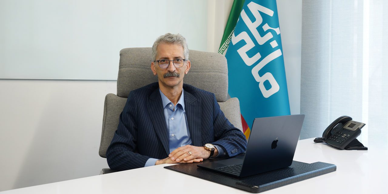 وحید حجتی مدیرعامل شرکت تراکنش همراه مانی‌‌تک