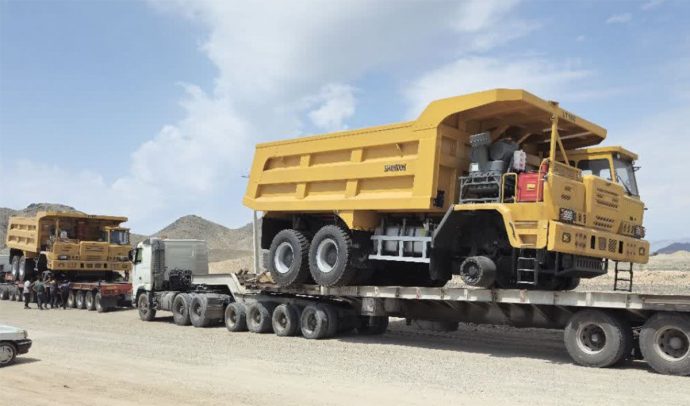 دامپتراک 100 تنی جانجا 690x406 1