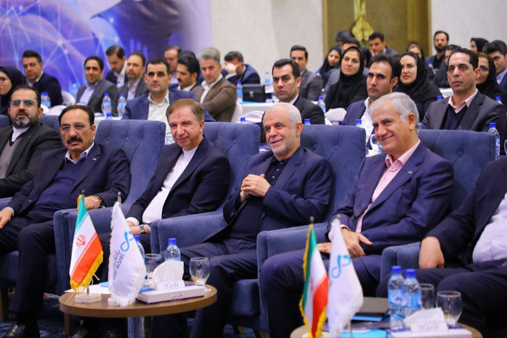 همبستگی و تلاش در بانک دی، نوای پیشرفت طنین‌انداز شد