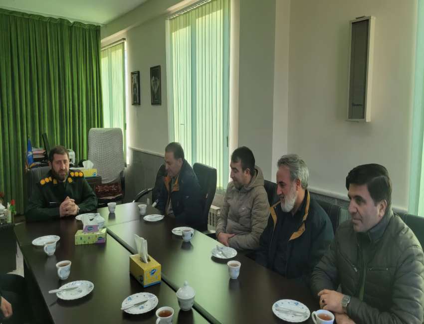 دیدار مدیر روابط‌ عمومی و بسیج مس سونگون با فرمانده سپاه ورزقان