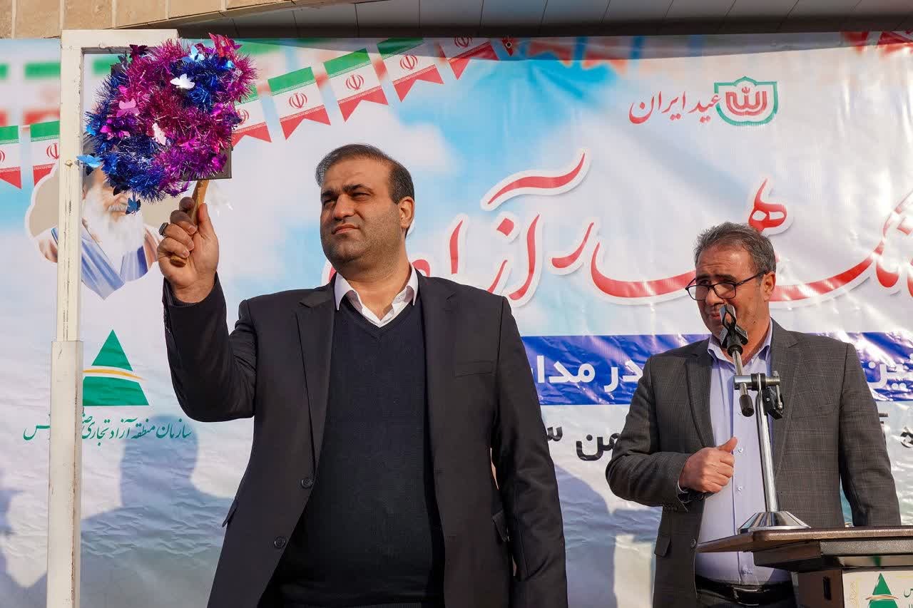 آیین زنگ انقلاب در مدارس ارس نواخته شد
