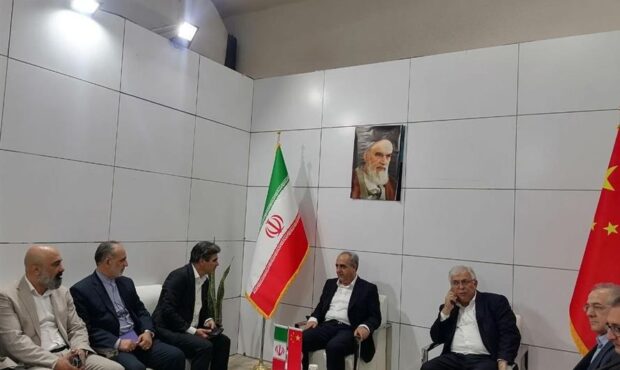 حضور استاندار آذربایجان شرقی و رئیس اتاق تبریز در نمایشگاه ایران اکسپو ۲۰۲۵ حضور استاندار آذربایجان شرقی و رئیس اتاق تبریز در نمایشگاه ایران اکسپو ۲۰۲۵