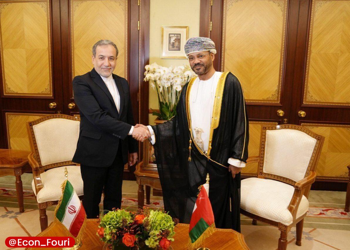 دور سوم مذاکرات؛ گفت‌وگوی عراقچی و بوسعیدی درباره آن