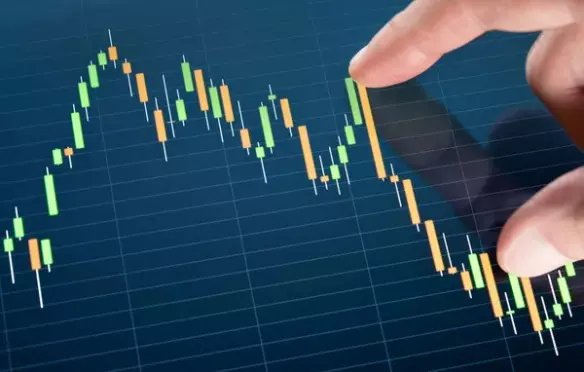 سوئینگ تریدینگ چیست؟ کسب درآمد ثابت با نوسان‌های بازار