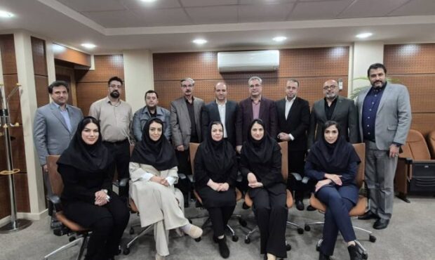 نشست صمیمی مدیران روابط‌عمومی گروه توسعه معادن و فلزات به‌مناسبت هفته ارتباطات