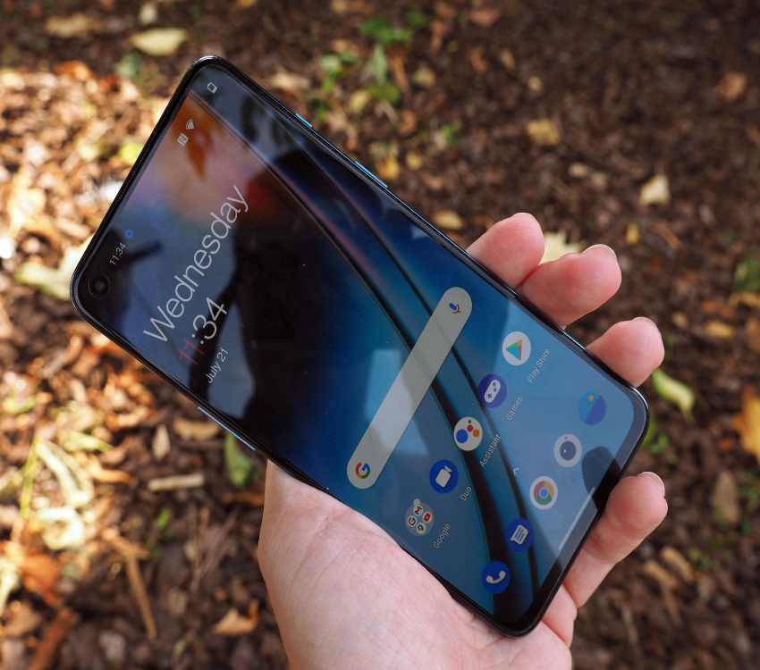بررسی گوشی OnePlus Nord 2 5G