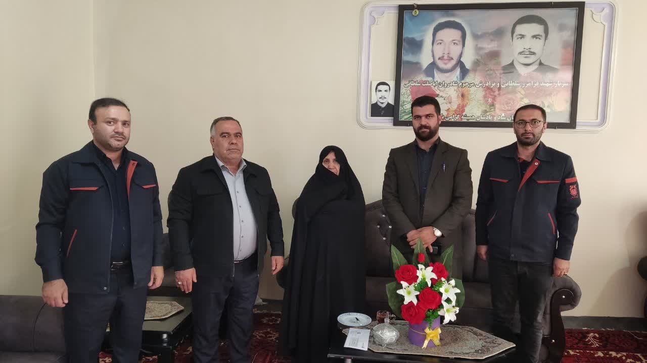 دیدار با سه خانواده معزز شهید در ورزقان