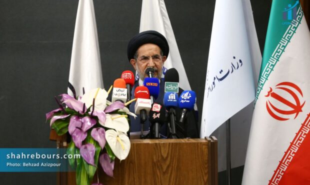 با مصرف‌گرایی نمی‌توان به تحول اقتصادی فکر کرد
