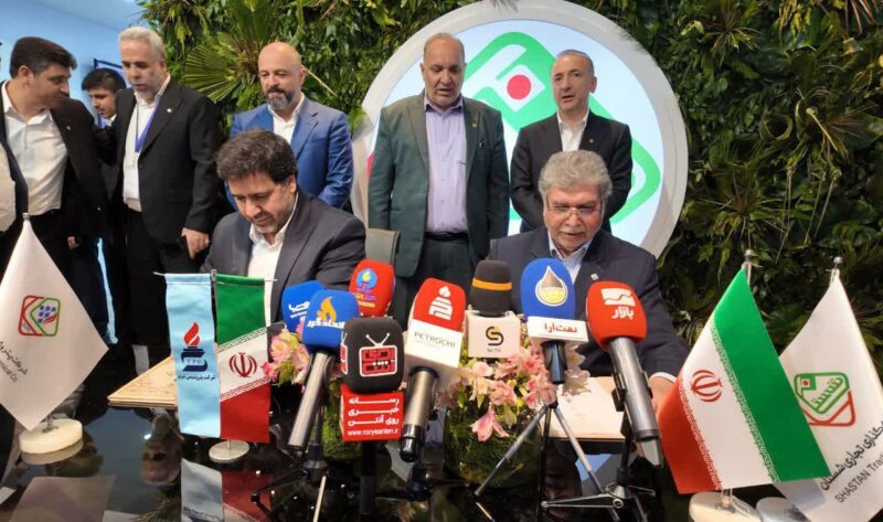 انعقاد تفاهم‌ نامه استراتژیک همکاری میان پتروشیمی تبریز و بوشهر؛ آغاز همکاری بلندمدت برای انتقال سالانه ۳۰۰ هزار تن اتیلن