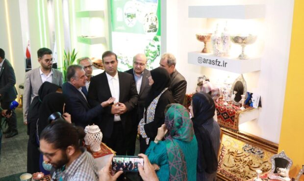 ترافیک حضور مسئولان و هیات های تجاری در غرفه ارس در نمایشگاه اکسپو ترافیک حضور مسئولان و هیات های تجاری در غرفه ارس در نمایشگاه اکسپو