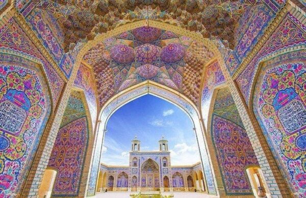 مسجد نصیرالملک (مسجد صورتی)